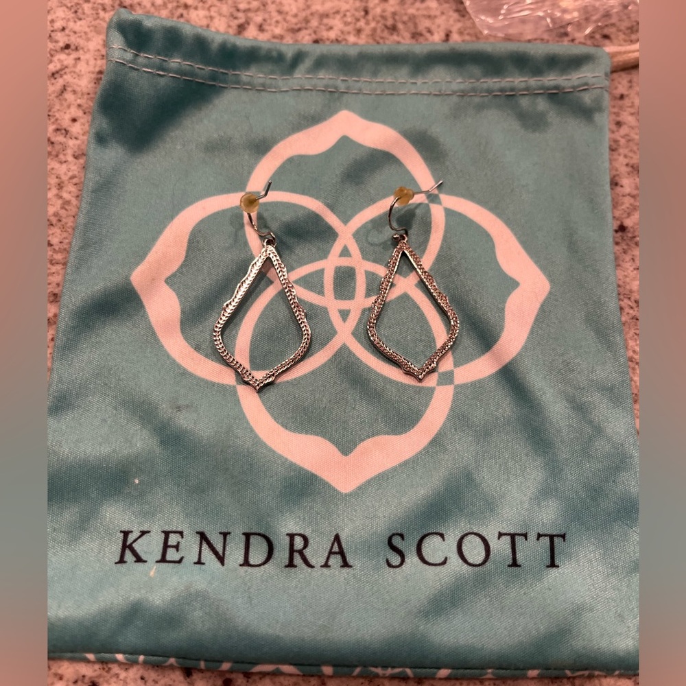 Kendra Scott Sophia Drop Earrings Silver
